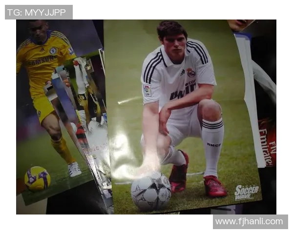 足球球星人工绘画展现绿茵传奇与激情时刻艺术魅力